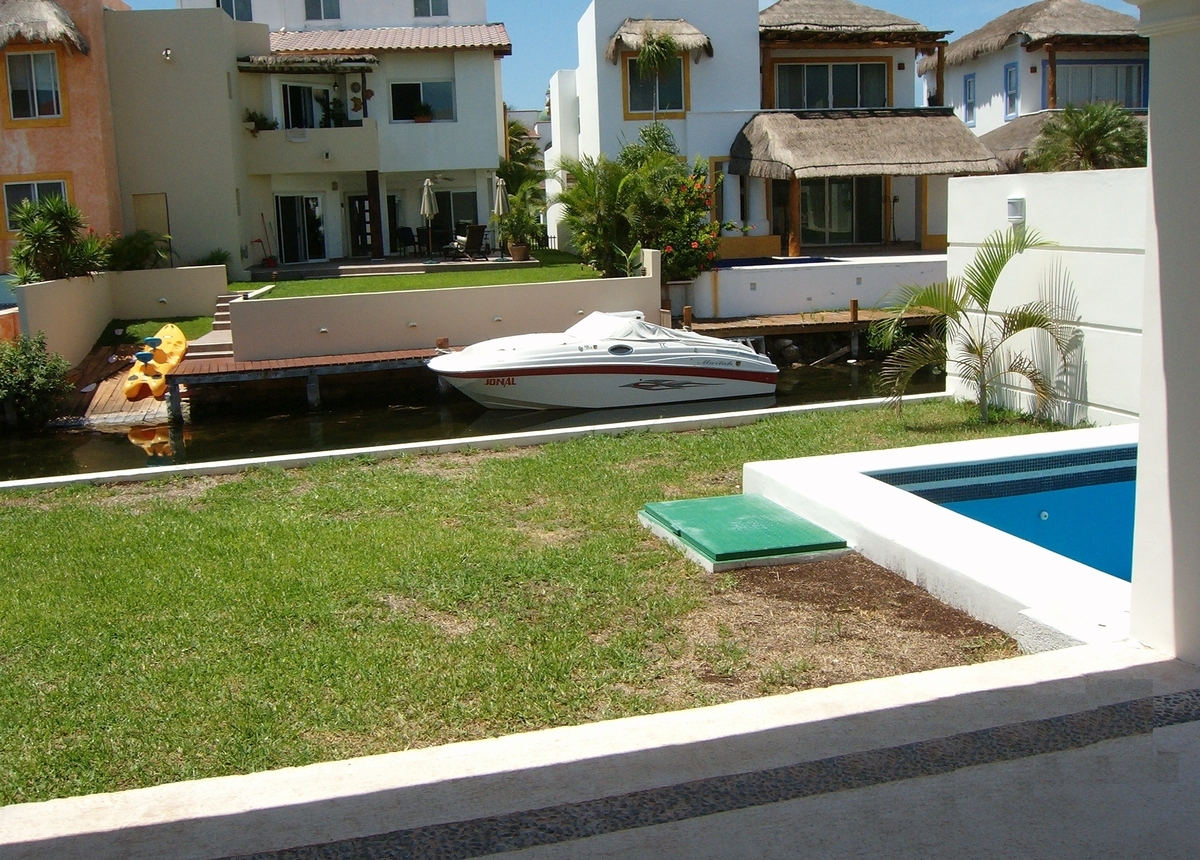 Casa en venta y renta Cancún: Isla Romantica No. 12 - Cancun Luxury Real  EstateCancun Luxury Real Estate
